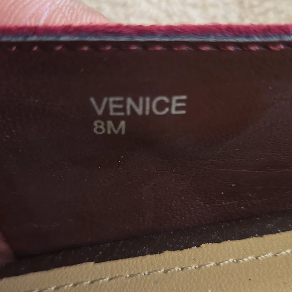 Tahari Venice Maroon Ballerina Flats with Golden Buckle Size 8M